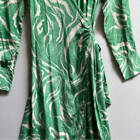 Selected Femme Long-Sleeve Marble-Print Midi Wrap Dress Sz 38/ 8 - Picture 6 of 12